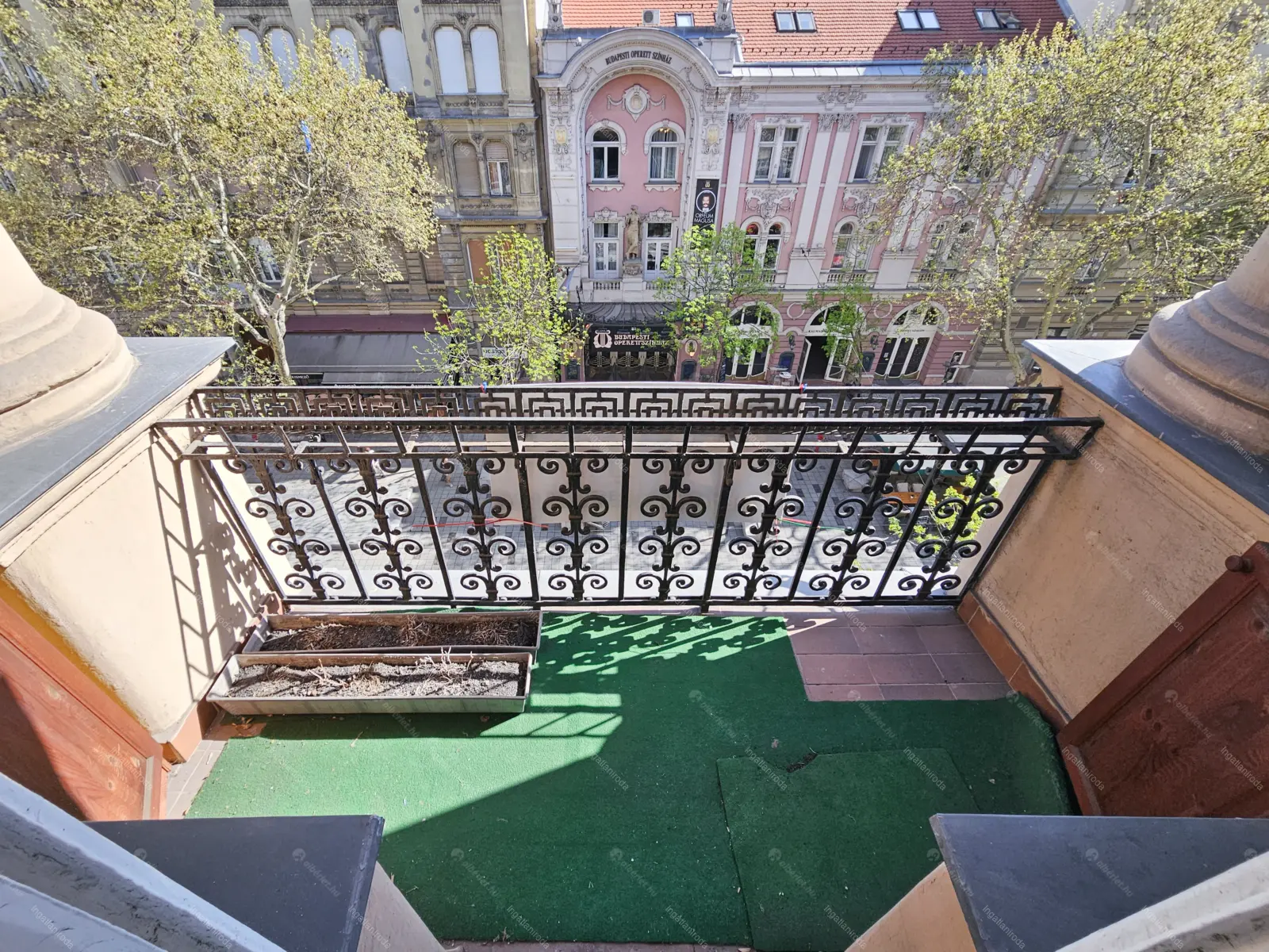 Kiadó albérlet 380000 Ft/hó áron: Budapest, VI. kerület  Nagymező utca. Mérete: 116 nm, 3 szobás | Alberlet.hu - 6686750