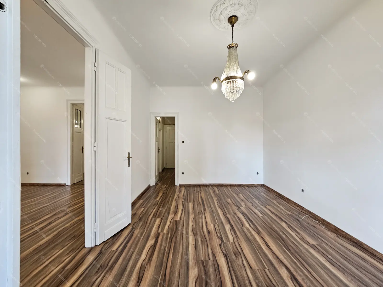 Kiadó albérlet 380000 Ft/hó áron: Budapest, VI. kerület  Nagymező utca. Mérete: 116 nm, 3 szobás | Alberlet.hu - 6686755