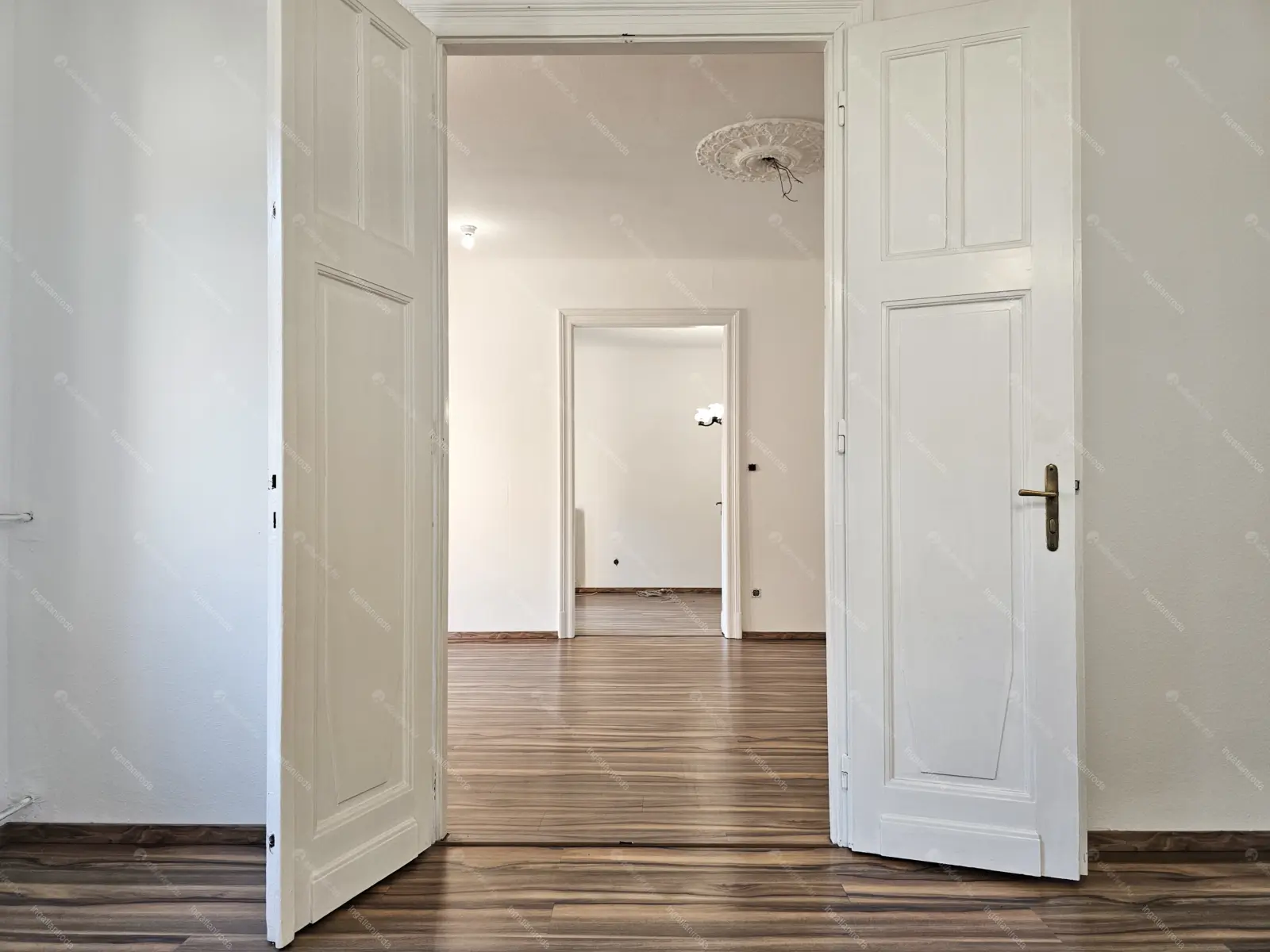 Kiadó albérlet 380000 Ft/hó áron: Budapest, VI. kerület  Nagymező utca. Mérete: 116 nm, 3 szobás | Alberlet.hu - 6686756