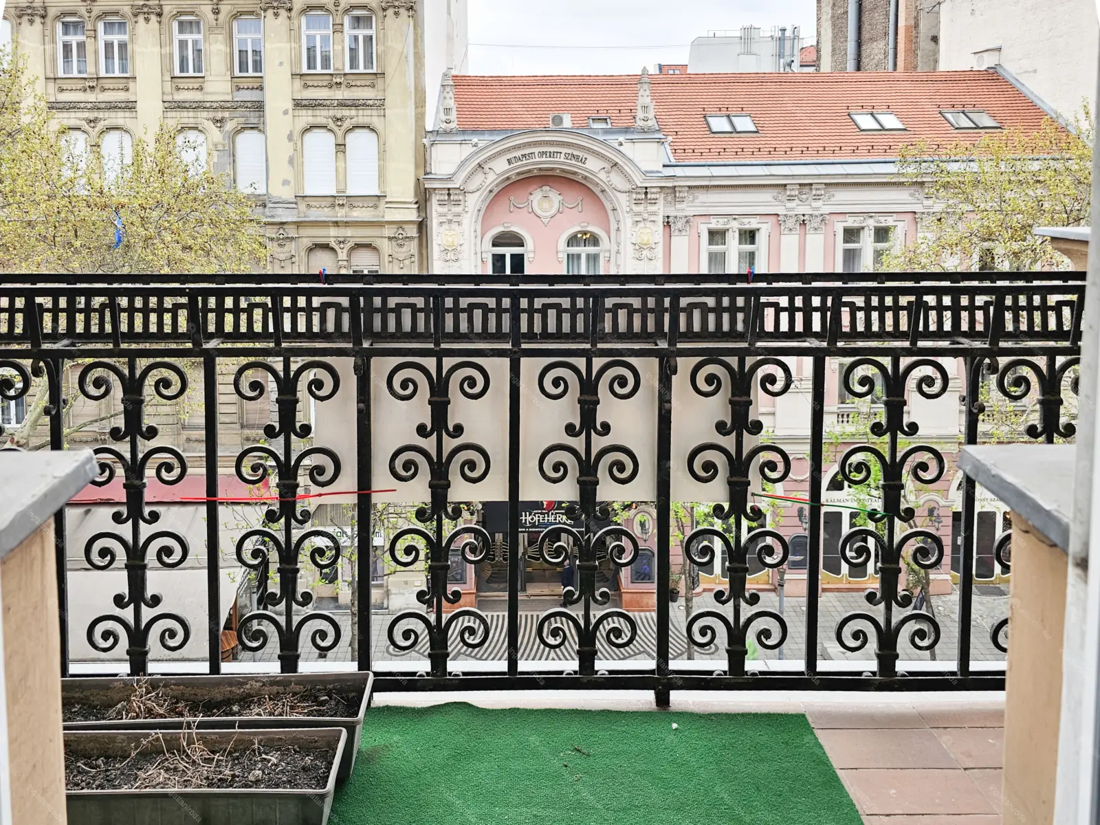 Kiadó albérlet 380000 Ft/hó áron: Budapest, VI. kerület  Nagymező utca. Mérete: 116 nm, 3 szobás | Alberlet.hu - 6686760