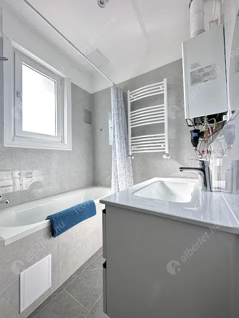 Kiadó albérlet 249000 Ft/hó áron: Budapest, VI. kerület  Nagymező utca. Mérete: 30 nm, 1 szobás | Alberlet.hu - 6616513