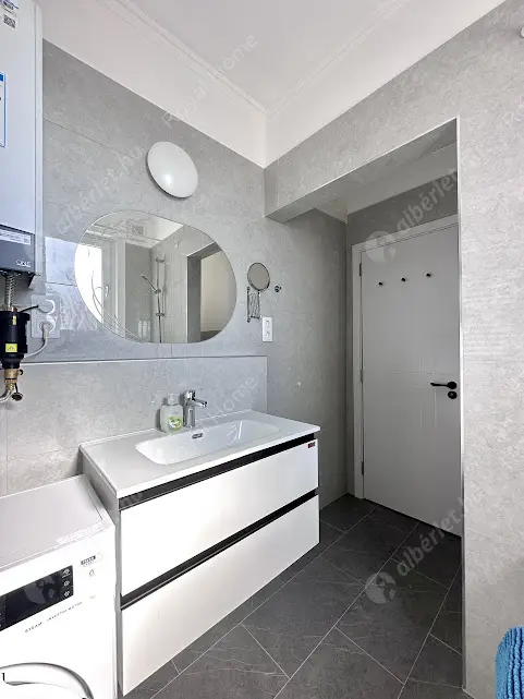 Kiadó albérlet 249000 Ft/hó áron: Budapest, VI. kerület  Nagymező utca. Mérete: 30 nm, 1 szobás | Alberlet.hu - 6616514