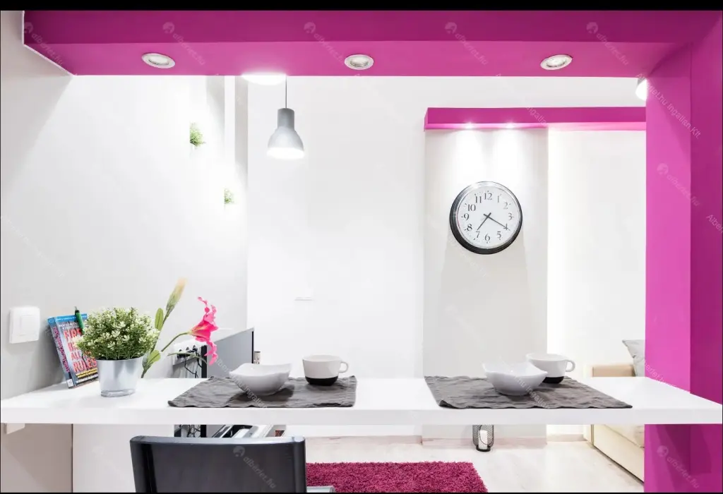 Kiadó albérlet 225000 Ft/hó áron: Budapest, VI. kerület  Nagymező utca. Mérete: 32 nm, 1 szobás | Alberlet.hu - 6706856