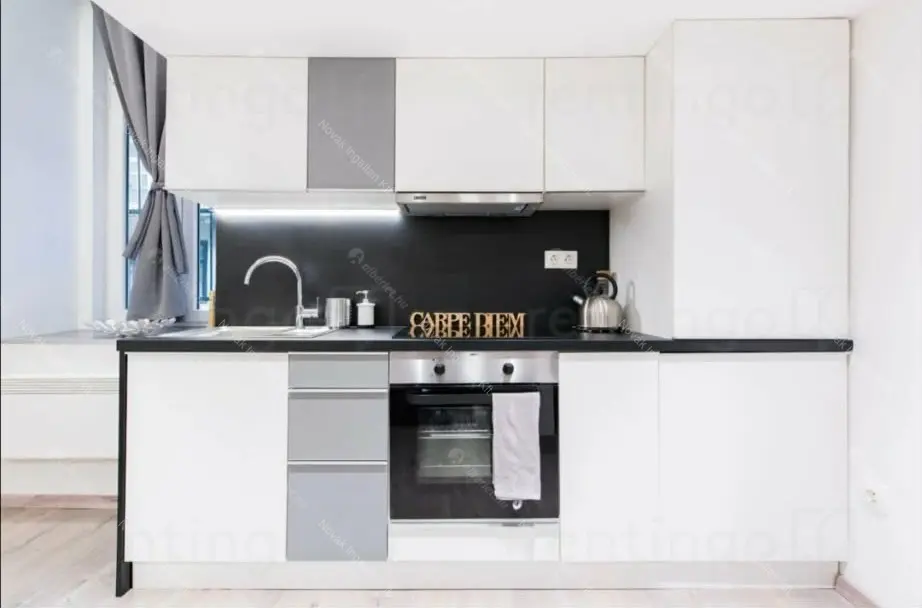 Kiadó albérlet 225000 Ft/hó áron: Budapest, VI. kerület  Nagymező utca. Mérete: 32 nm, 1 szobás | Alberlet.hu - 6707440