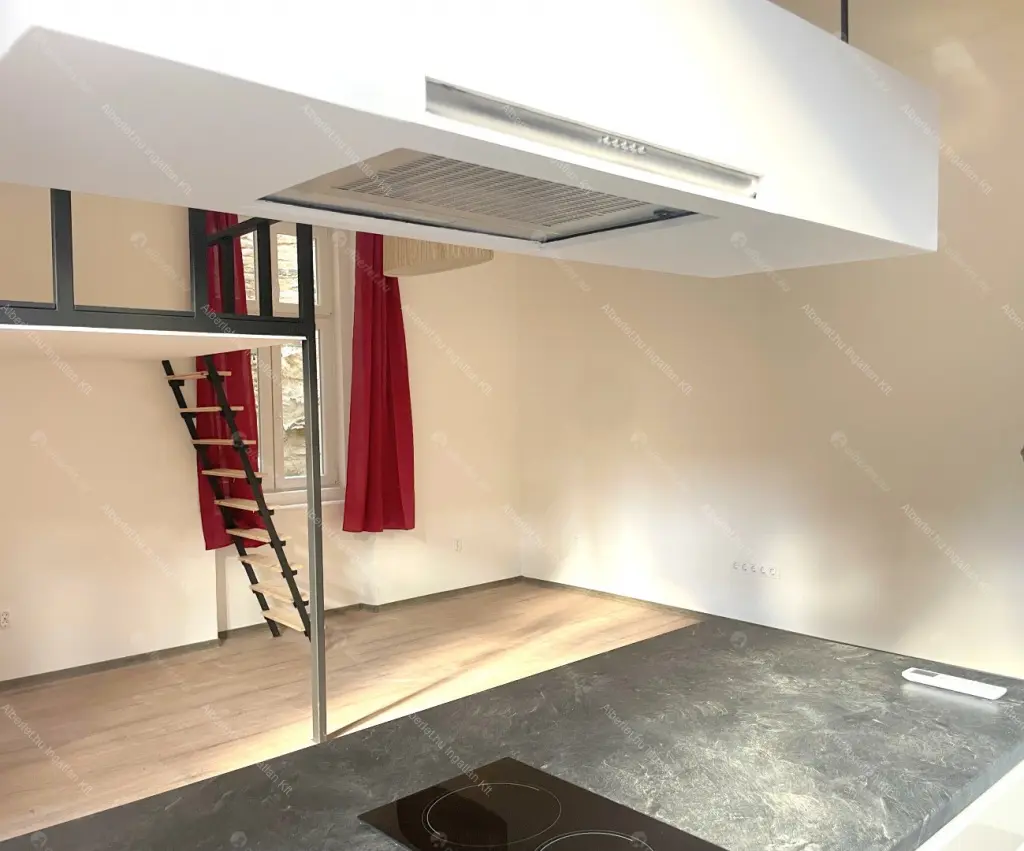 Kiadó albérlet 230000 Ft/hó áron: Budapest, VI. kerület  Nagymező utca. Mérete: 35 nm, 1 szobás | Alberlet.hu - 6659716