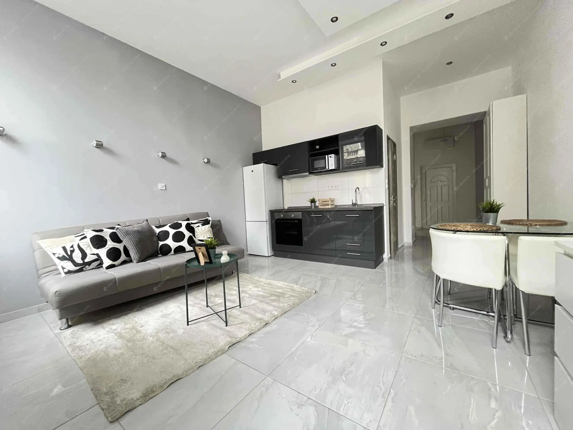 Kiadó albérlet 230000 Ft/hó áron: Budapest, VI. kerület  Nagymező utca. Mérete: 40 nm, 2 szobás | Alberlet.hu - 6609556