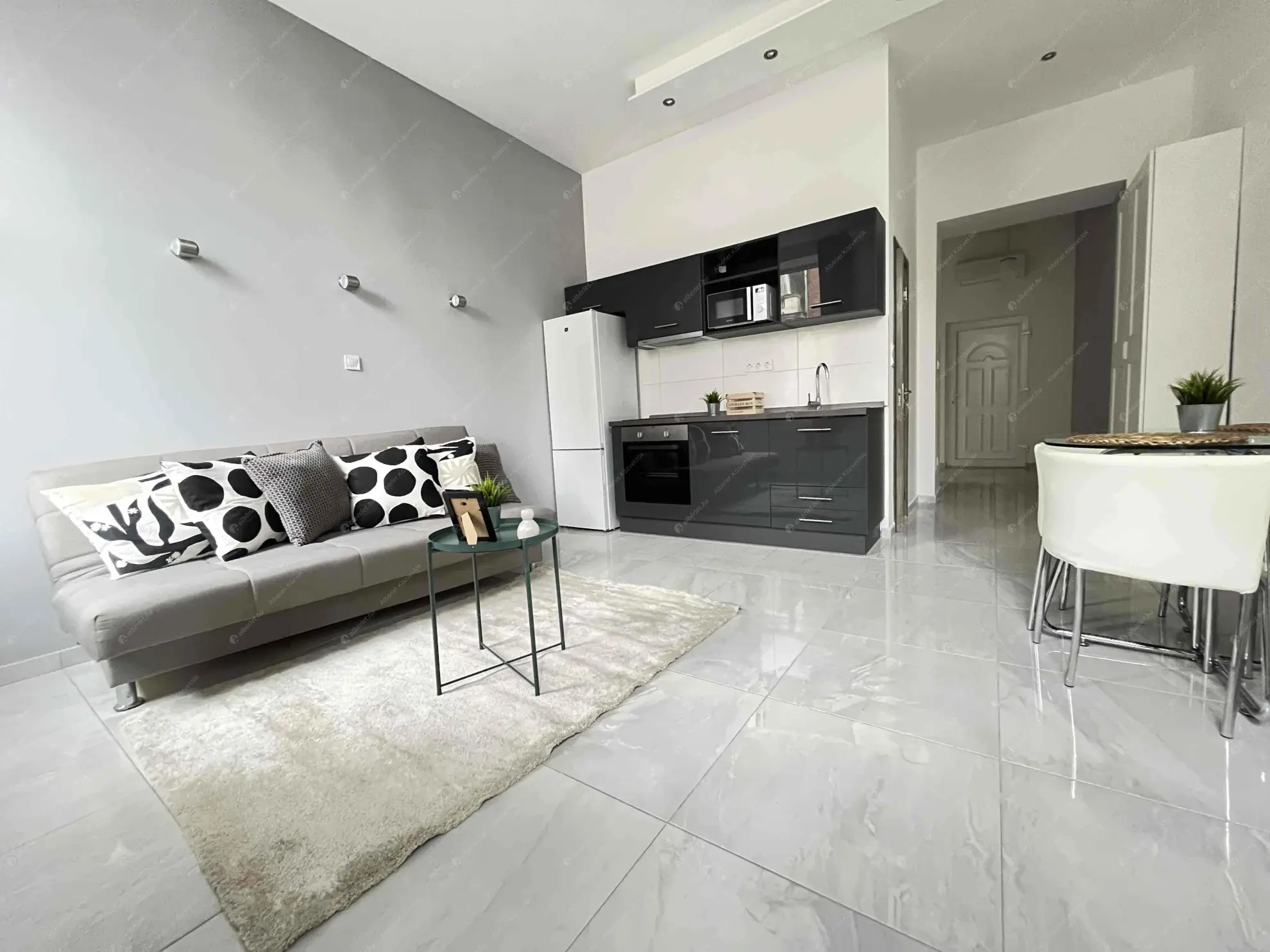 Kiadó albérlet 230000 Ft/hó áron: Budapest, VI. kerület  Nagymező utca. Mérete: 40 nm, 2 szobás | Alberlet.hu - 6609560