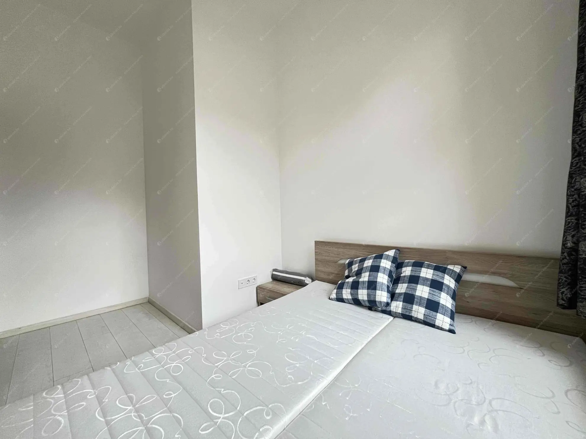 Kiadó albérlet 230000 Ft/hó áron: Budapest, VI. kerület  Nagymező utca. Mérete: 40 nm, 2 szobás | Alberlet.hu - 6609562