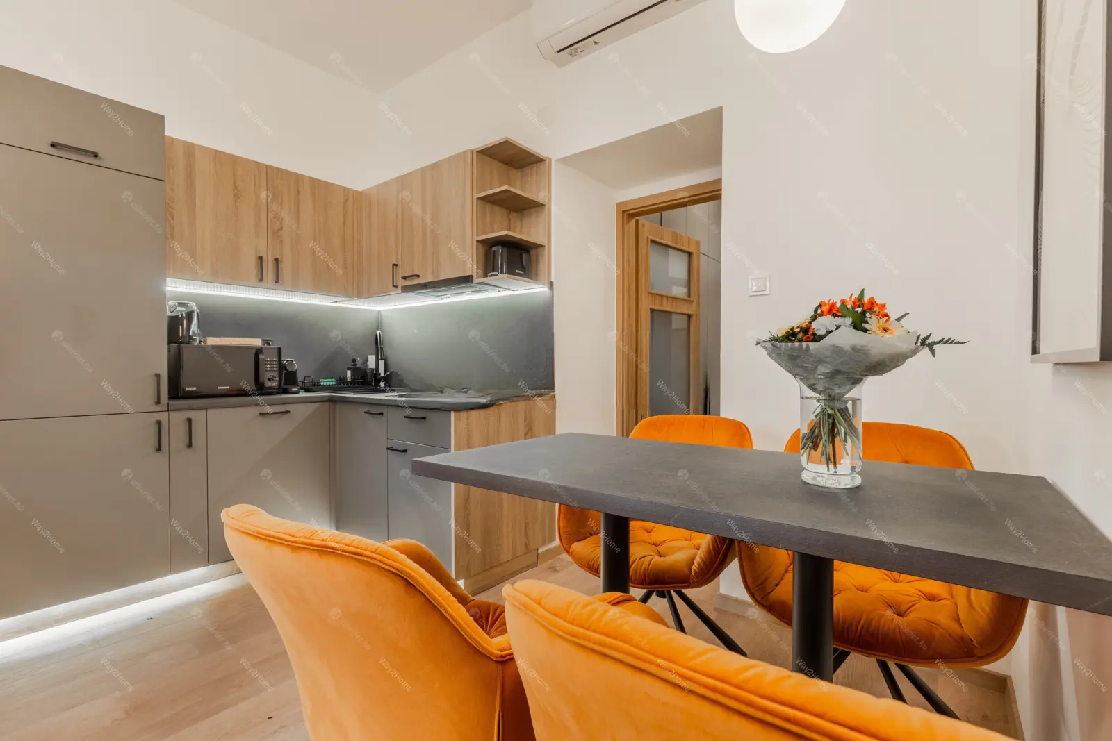 Kiadó albérlet 454000 Ft/hó áron: Budapest, VI. kerület  Nagymező utca. Mérete: 60 nm, 3 szobás | Alberlet.hu - 6653340