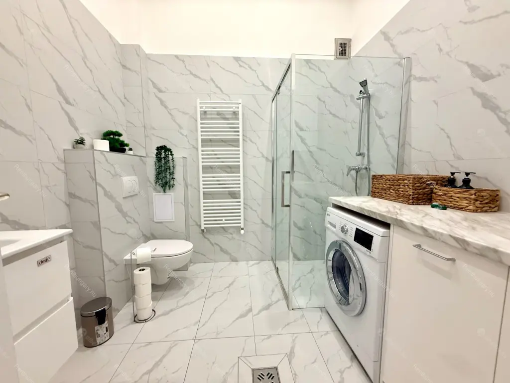 Kiadó albérlet 380000 Ft/hó áron: Budapest, VI. kerület  Nagymező utca. Mérete: 64 nm, 3 szobás | Alberlet.hu - 6707726