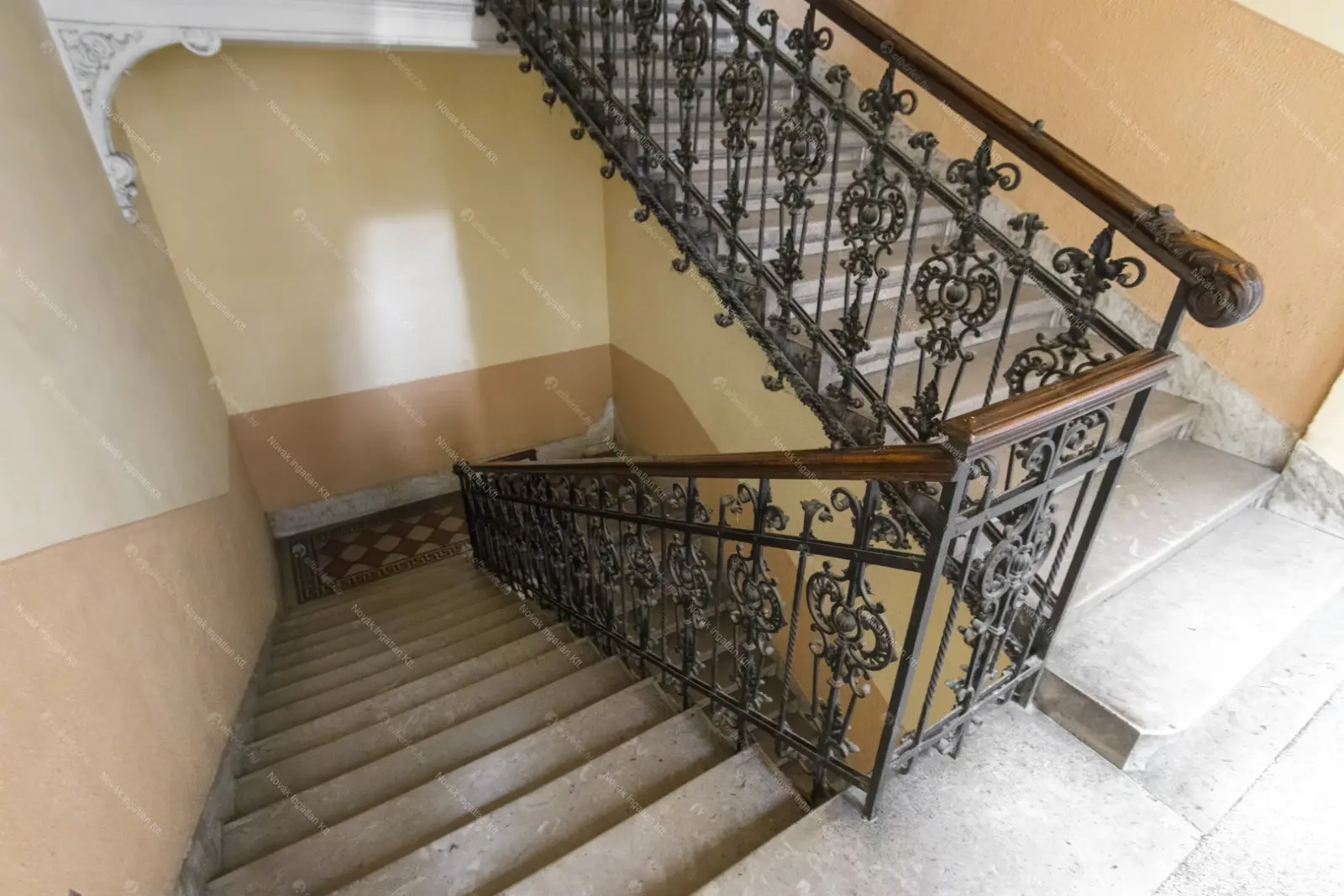 Kiadó albérlet 350000 Ft/hó áron: Budapest, VI. kerület  Nagymező utca. Mérete: 78 nm, 3 szobás | Alberlet.hu - 6693197