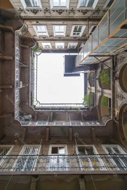 Kiadó albérlet 350000 Ft/hó áron: Budapest, VI. kerület  Nagymező utca. Mérete: 78 nm, 3 szobás | Alberlet.hu - 6693198