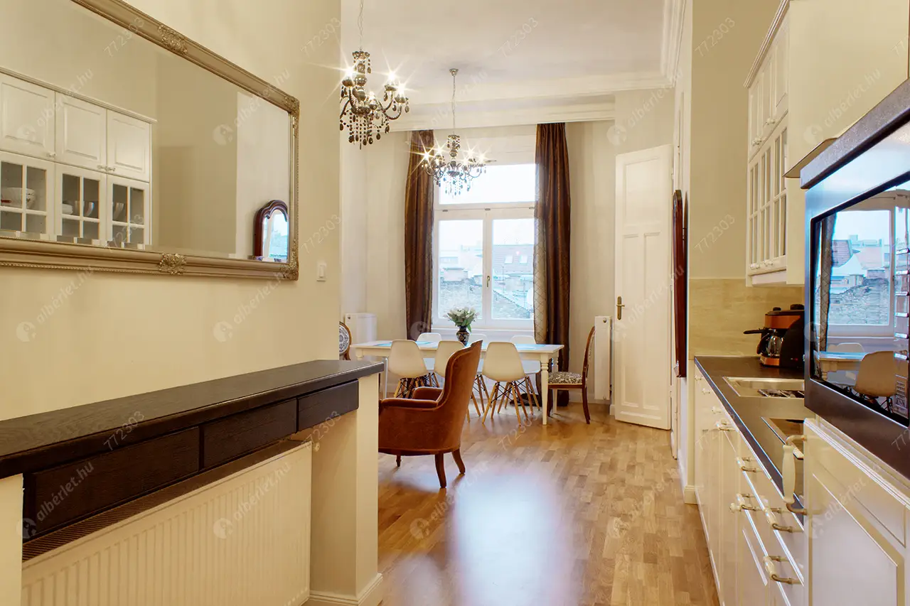 Kiadó albérlet 750000 Ft/hó áron: Budapest, VI. kerület  Nagymező utca. Mérete: 93 nm, 4 szobás | Alberlet.hu - 6607651