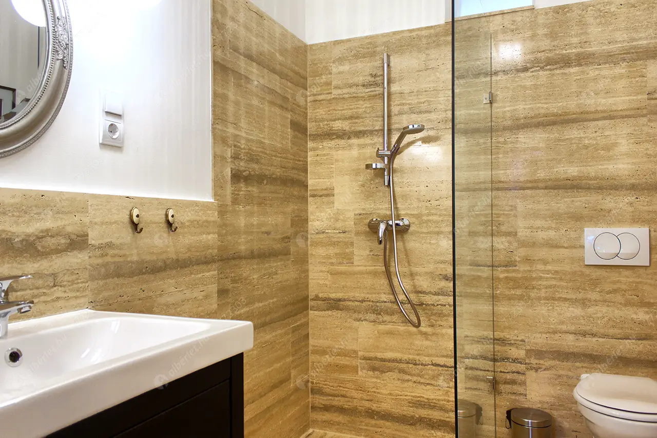 Kiadó albérlet 750000 Ft/hó áron: Budapest, VI. kerület  Nagymező utca. Mérete: 93 nm, 4 szobás | Alberlet.hu - 6607653