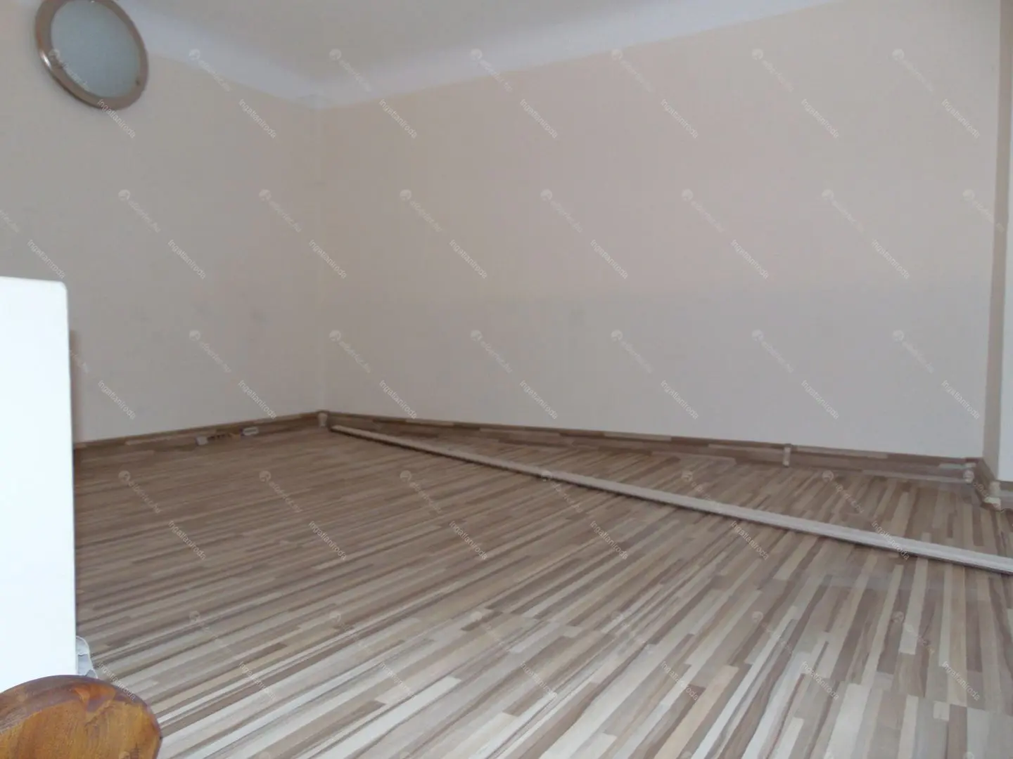 Kiadó albérlet 250000 Ft/hó áron: Budapest, VI. kerület  Nyugati tér. Mérete: 60 nm, 1 szobás | Alberlet.hu - 5670117