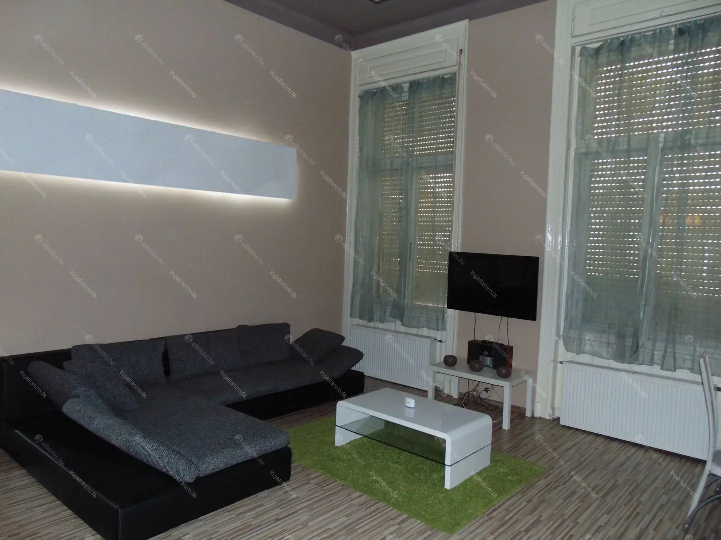 Kiadó albérlet 250000 Ft/hó áron: Budapest, VI. kerület  Nyugati tér. Mérete: 60 nm, 1 szobás | Alberlet.hu - 5670124