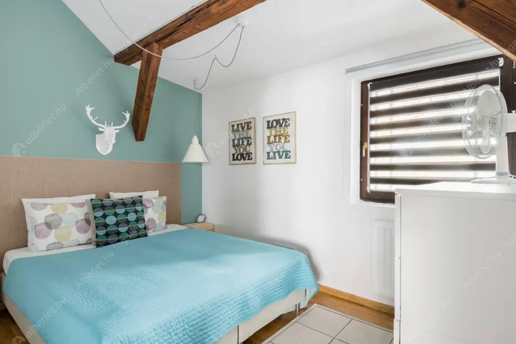 Kiadó albérlet 645000 Ft/hó áron: Budapest, VI. kerület  Ó utca. Mérete: 104 nm, 3 szobás | Alberlet.hu - 6632921