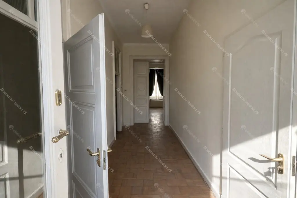 Kiadó albérlet 480000 Ft/hó áron: Budapest, VI. kerület  Ó utca. Mérete: 162 nm, 5 szobás | Alberlet.hu - 6677520