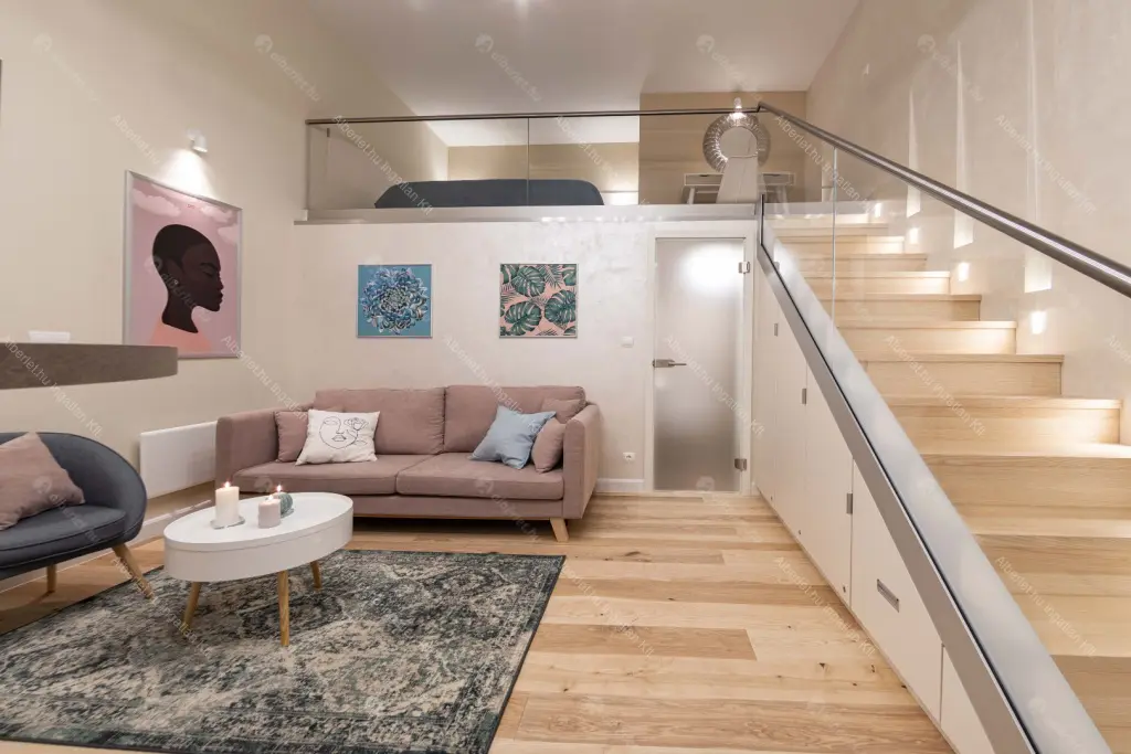 Kiadó albérlet 300000 Ft/hó áron: Budapest, VI. kerület  Ó utca. Mérete: 35 nm, 1 szobás | Alberlet.hu - 6668929