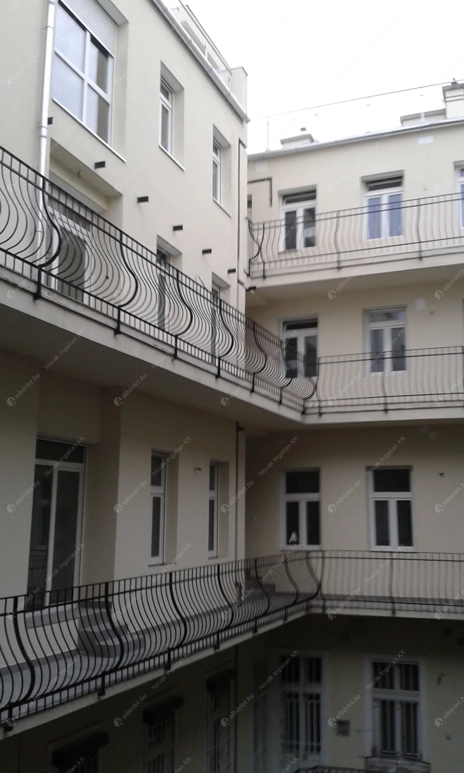 Kiadó albérlet 285000 Ft/hó áron: Budapest, VI. kerület  Ó utca. Mérete: 42 nm, 1 szobás | Alberlet.hu - 6633411