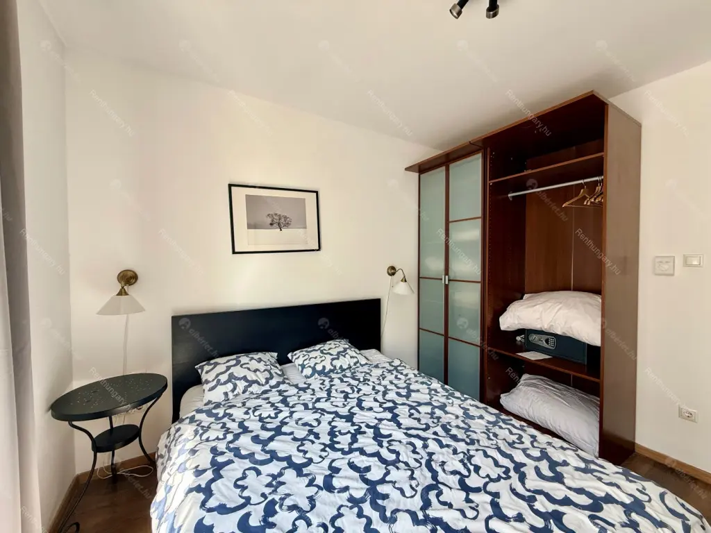 Kiadó albérlet 269000 Ft/hó áron: Budapest, VI. kerület  Ó utca. Mérete: 43 nm, 2 szobás | Alberlet.hu - 6673309