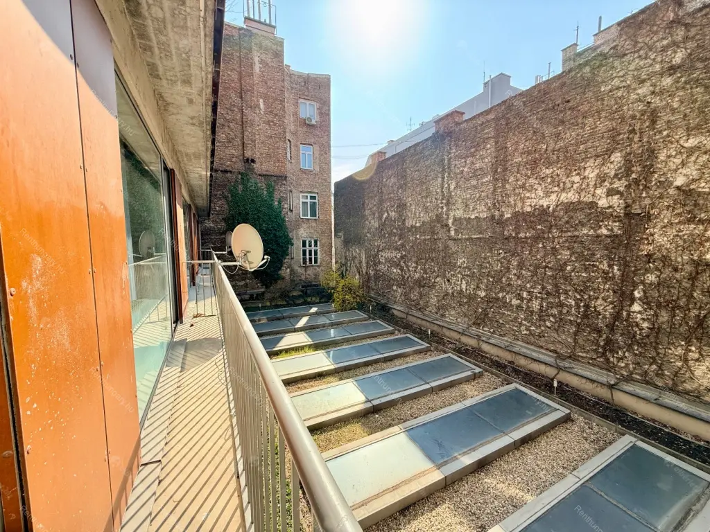 Kiadó albérlet 269000 Ft/hó áron: Budapest, VI. kerület  Ó utca. Mérete: 43 nm, 2 szobás | Alberlet.hu - 6673311