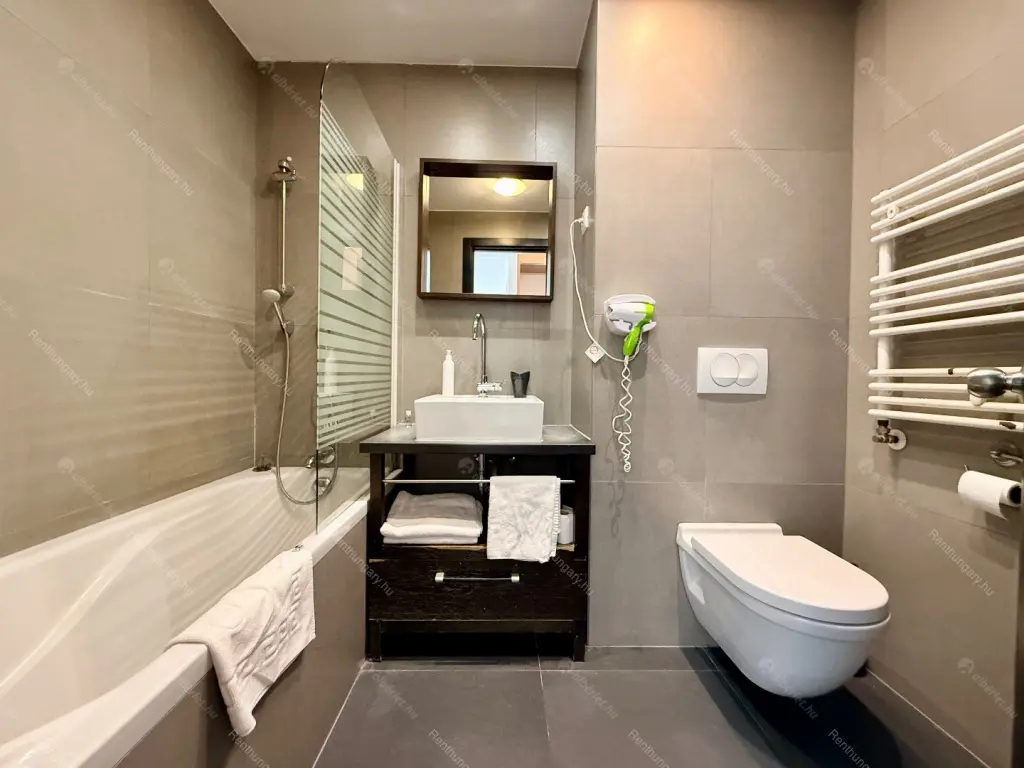 Kiadó albérlet 250000 Ft/hó áron: Budapest, VI. kerület  Ó utca. Mérete: 43 nm, 2 szobás | Alberlet.hu - 6699291