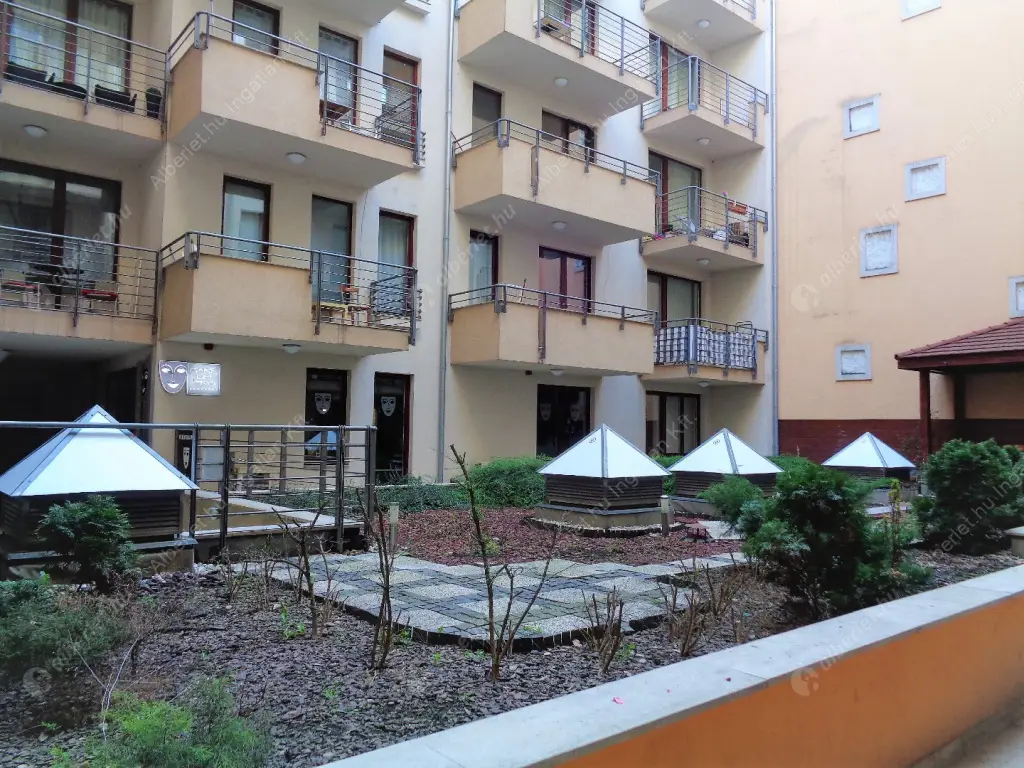 Kiadó albérlet 260000 Ft/hó áron: Budapest, VI. kerület  Ó utca. Mérete: 48 nm, 2 szobás | Alberlet.hu - 6604404