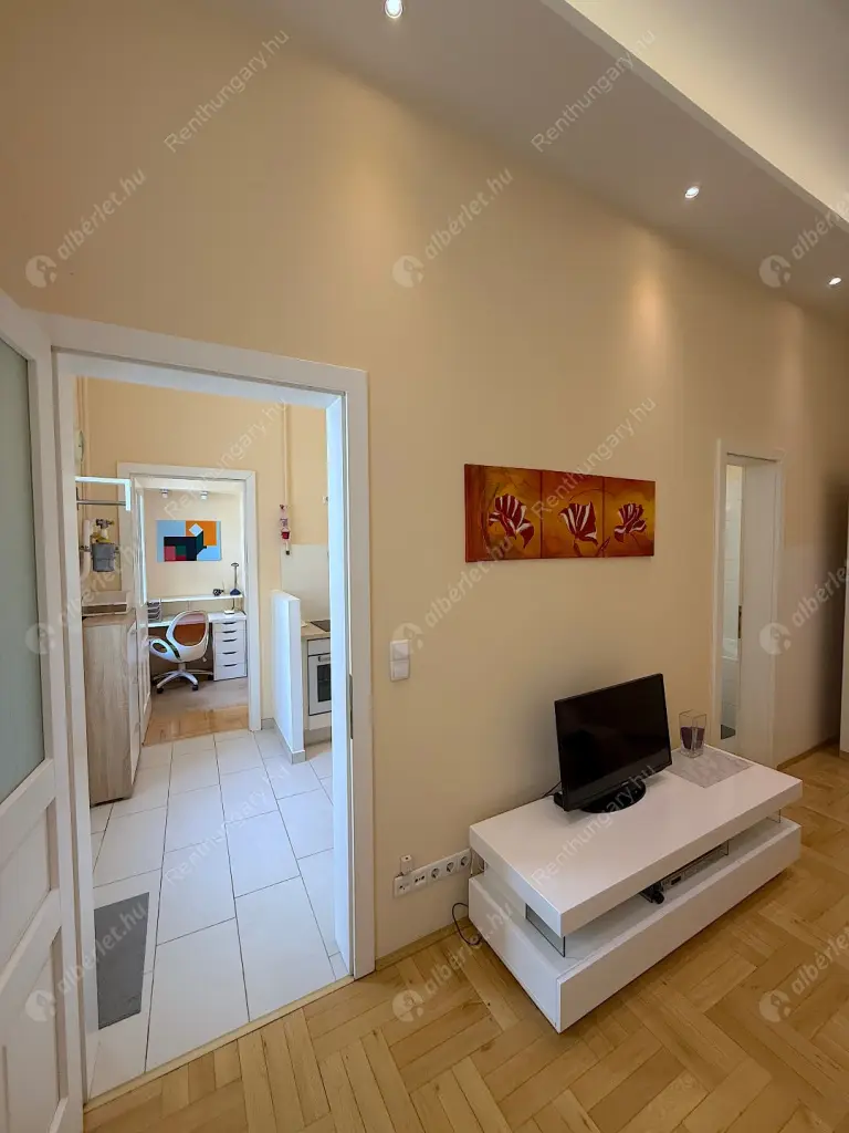 Kiadó albérlet 250000 Ft/hó áron: Budapest, VI. kerület  Ó utca. Mérete: 50 nm, 2 szobás | Alberlet.hu - 6480115