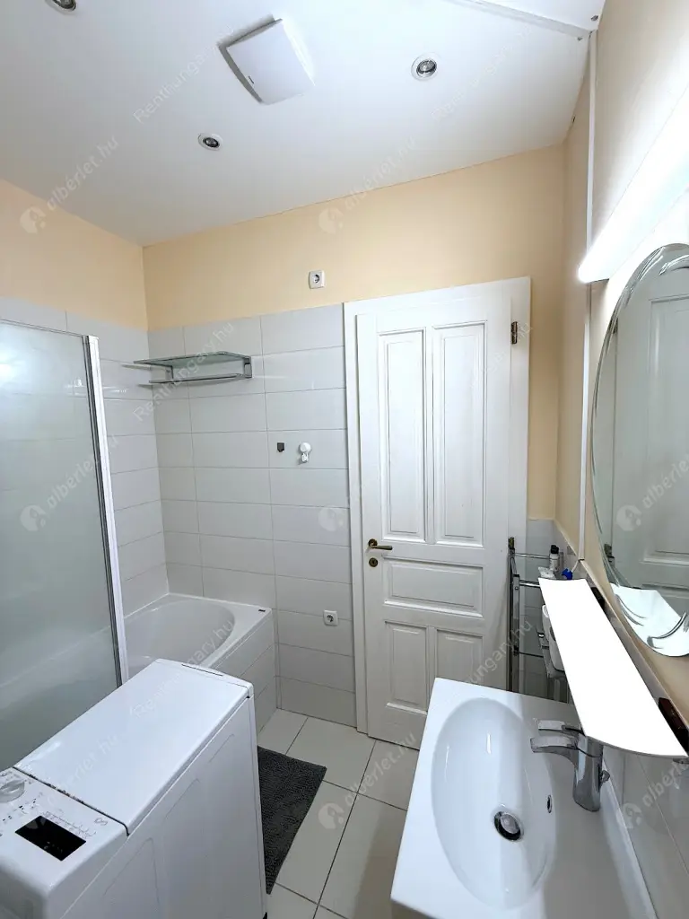 Kiadó albérlet 250000 Ft/hó áron: Budapest, VI. kerület  Ó utca. Mérete: 50 nm, 2 szobás | Alberlet.hu - 6480122