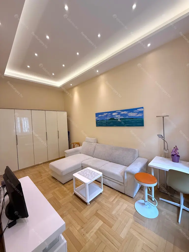 Kiadó albérlet 250000 Ft/hó áron: Budapest, VI. kerület  Ó utca. Mérete: 50 nm, 2 szobás | Alberlet.hu - 6657298