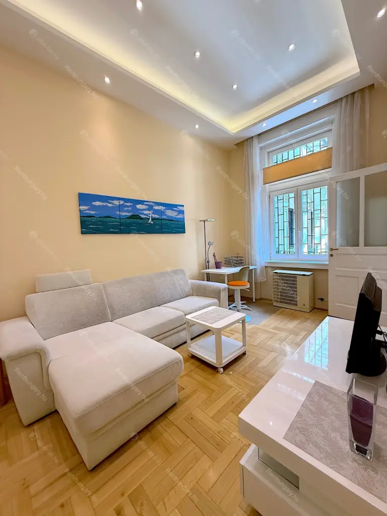 Kiadó albérlet 250000 Ft/hó áron: Budapest, VI. kerület  Ó utca. Mérete: 50 nm, 2 szobás | Alberlet.hu - 6657303