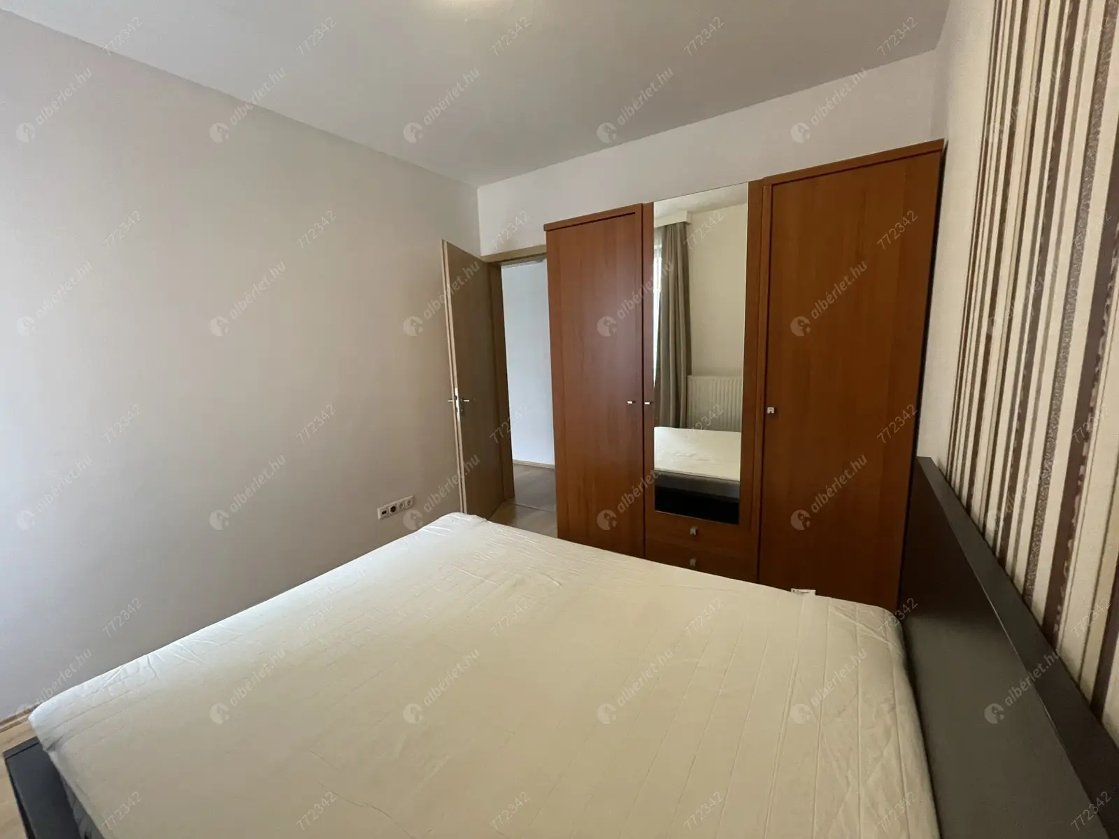Kiadó albérlet 300000 Ft/hó áron: Budapest, VI. kerület  Ó utca. Mérete: 53 nm, 2 szobás | Alberlet.hu - 6611519