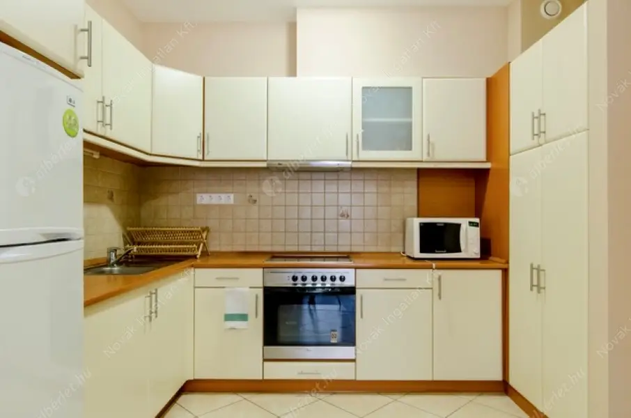 Kiadó albérlet 300000 Ft/hó áron: Budapest, VI. kerület  Ó utca. Mérete: 54 nm, 2 szobás | Alberlet.hu - 6630489