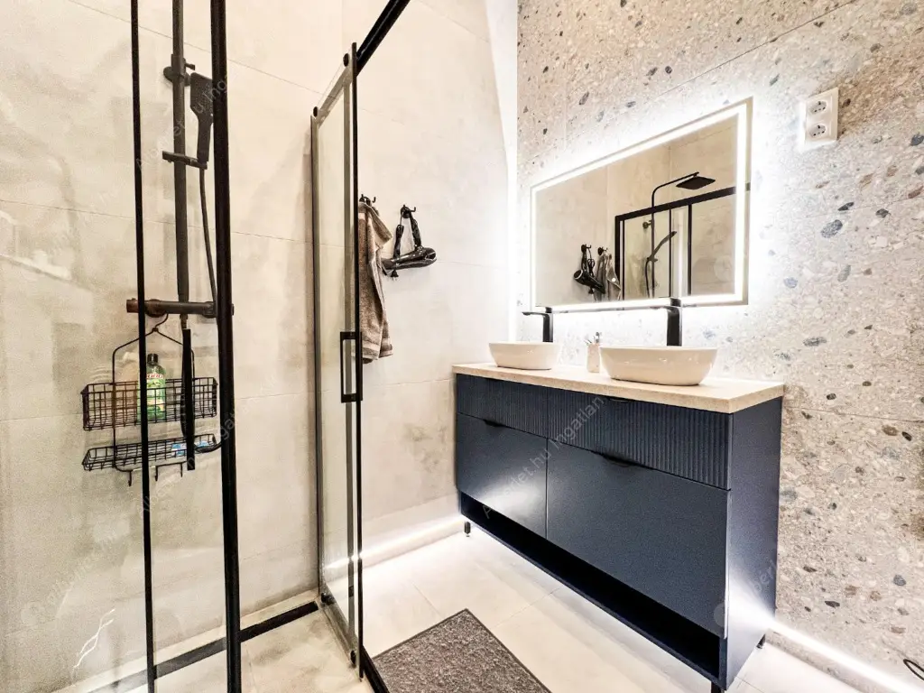 Kiadó albérlet 520000 Ft/hó áron: Budapest, VI. kerület  Ó utca. Mérete: 59 nm, 2 szobás | Alberlet.hu - 6623108