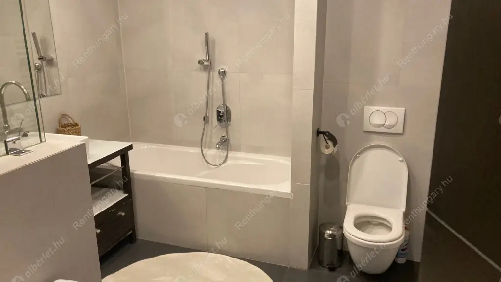 Kiadó albérlet 399000 Ft/hó áron: Budapest, VI. kerület  Ó utca. Mérete: 63 nm, 2 szobás | Alberlet.hu - 6476203