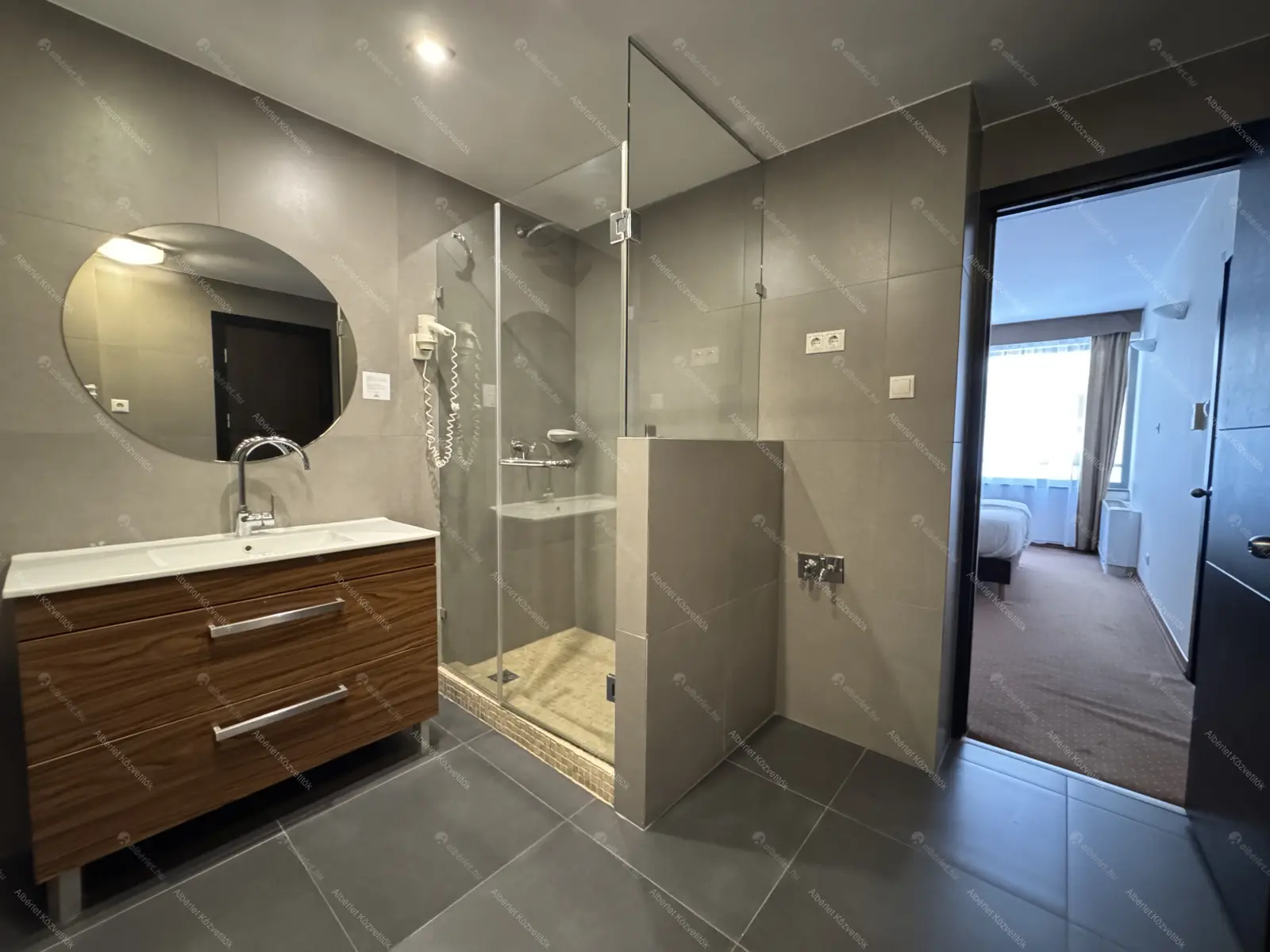 Kiadó albérlet 325000 Ft/hó áron: Budapest, VI. kerület  Ó utca. Mérete: 66 nm, 2 szobás | Alberlet.hu - 6703497