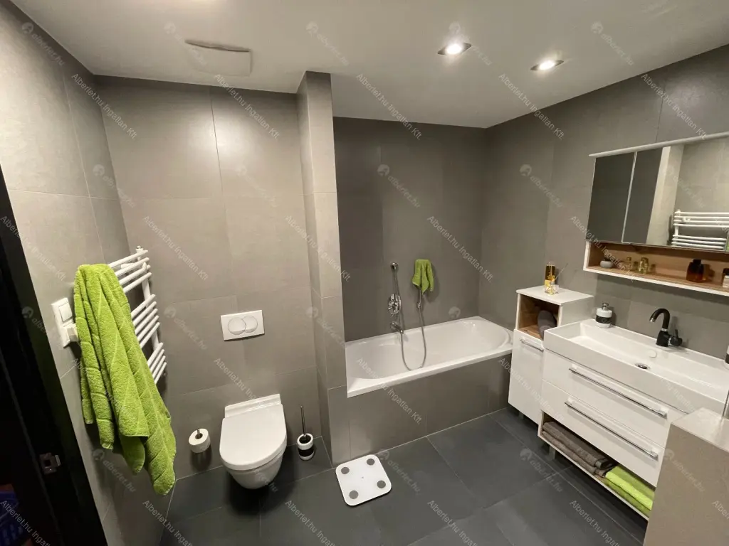 Kiadó albérlet 450000 Ft/hó áron: Budapest, VI. kerület  Ó utca. Mérete: 67 nm, 2 szobás | Alberlet.hu - 6660452