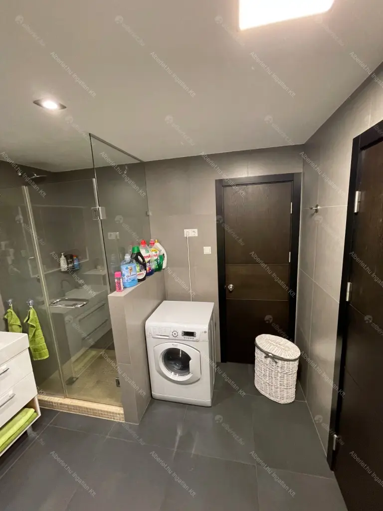 Kiadó albérlet 450000 Ft/hó áron: Budapest, VI. kerület  Ó utca. Mérete: 67 nm, 2 szobás | Alberlet.hu - 6660454