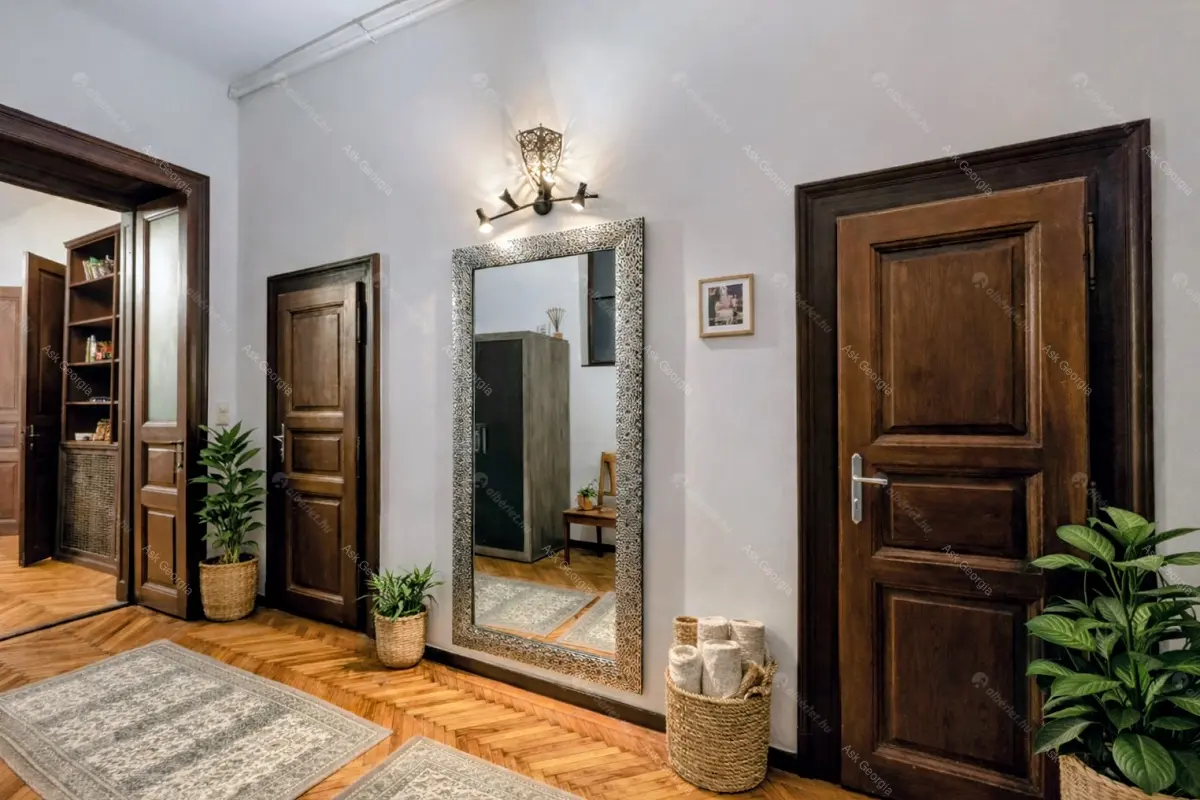 Kiadó albérlet 280000 Ft/hó áron: Budapest, VI. kerület  Ó utca. Mérete: 75 nm, 2 szobás | Alberlet.hu - 6664109