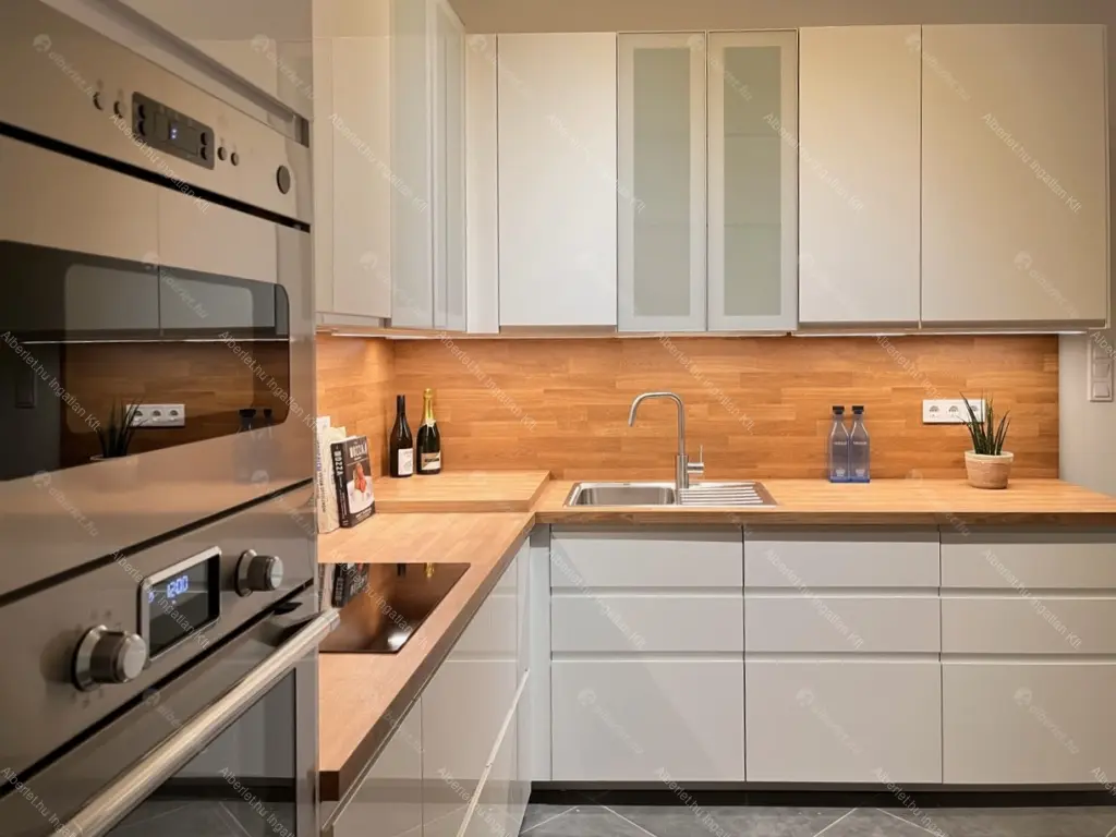 Kiadó albérlet 600000 Ft/hó áron: Budapest, VI. kerület  Ó utca. Mérete: 98 nm, 3 szobás | Alberlet.hu - 6651661