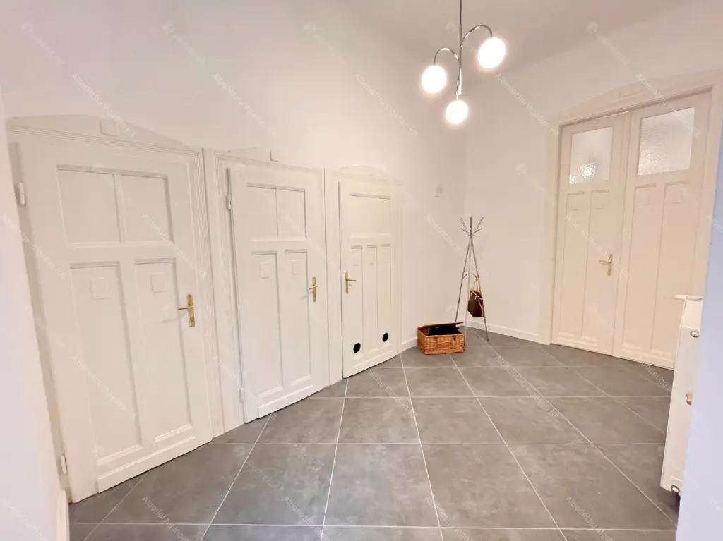 Kiadó albérlet 600000 Ft/hó áron: Budapest, VI. kerület  Ó utca. Mérete: 98 nm, 3 szobás | Alberlet.hu - 6651670