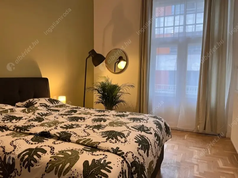 Kiadó albérlet 617000 Ft/hó áron: Budapest, VI. kerület  Ó utca. Mérete: 98 nm, 3 szobás | Alberlet.hu - 6618686