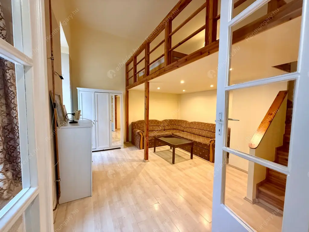 Kiadó albérlet 190000 Ft/hó áron: Budapest, VI. kerület  Oktogon tér. Mérete: 30 nm, 1 szobás | Alberlet.hu - 6573337