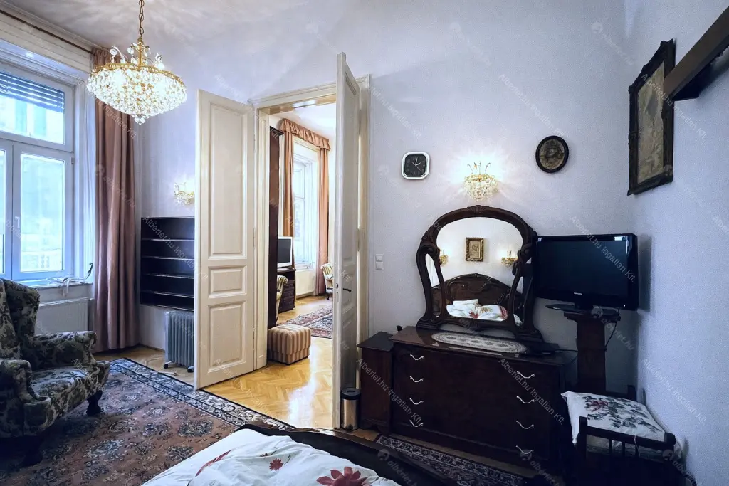 Kiadó albérlet 550000 Ft/hó áron: Budapest, VI. kerület  Paulay Ede utca. Mérete: 120 nm, 4 szobás | Alberlet.hu - 6695020