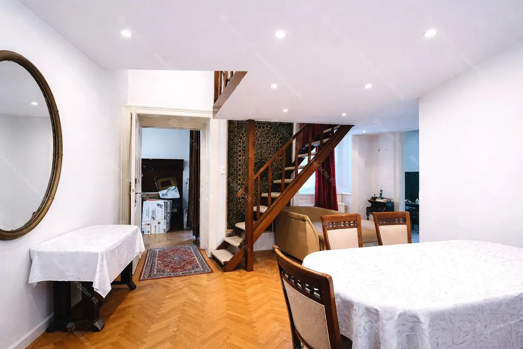 Kiadó albérlet 550000 Ft/hó áron: Budapest, VI. kerület  Paulay Ede utca. Mérete: 120 nm, 4 szobás | Alberlet.hu - 6695021