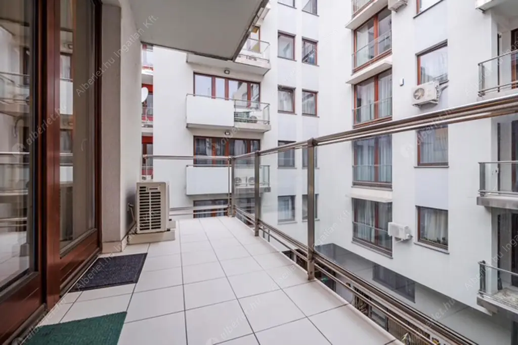 Kiadó albérlet 950000 Ft/hó áron: Budapest, VI. kerület  Paulay Ede utca. Mérete: 133 nm, 4 szobás | Alberlet.hu - 6580472