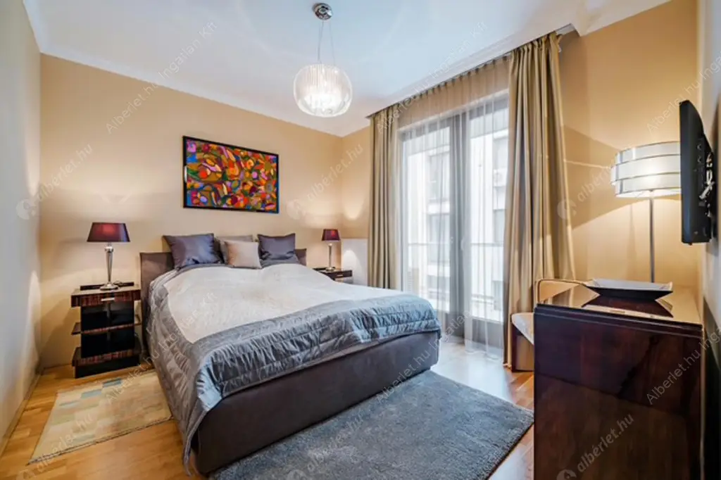 Kiadó albérlet 950000 Ft/hó áron: Budapest, VI. kerület  Paulay Ede utca. Mérete: 133 nm, 4 szobás | Alberlet.hu - 6580480