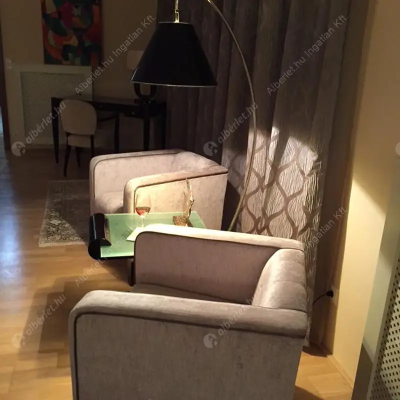 Kiadó albérlet 950000 Ft/hó áron: Budapest, VI. kerület  Paulay Ede utca. Mérete: 133 nm, 4 szobás | Alberlet.hu - 6580485