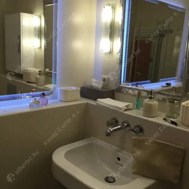 Kiadó albérlet 790000 Ft/hó áron: Budapest, VI. kerület  Paulay Ede utca. Mérete: 133 nm, 4 szobás | Alberlet.hu - 6598265